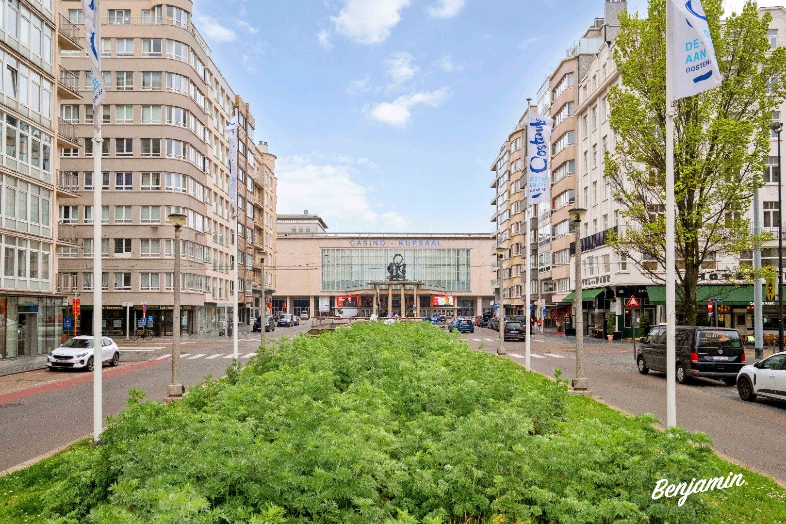Instapklaar appartement met 2 slaapkamers, balkon en berging op centrale ligging in Oostende foto 11