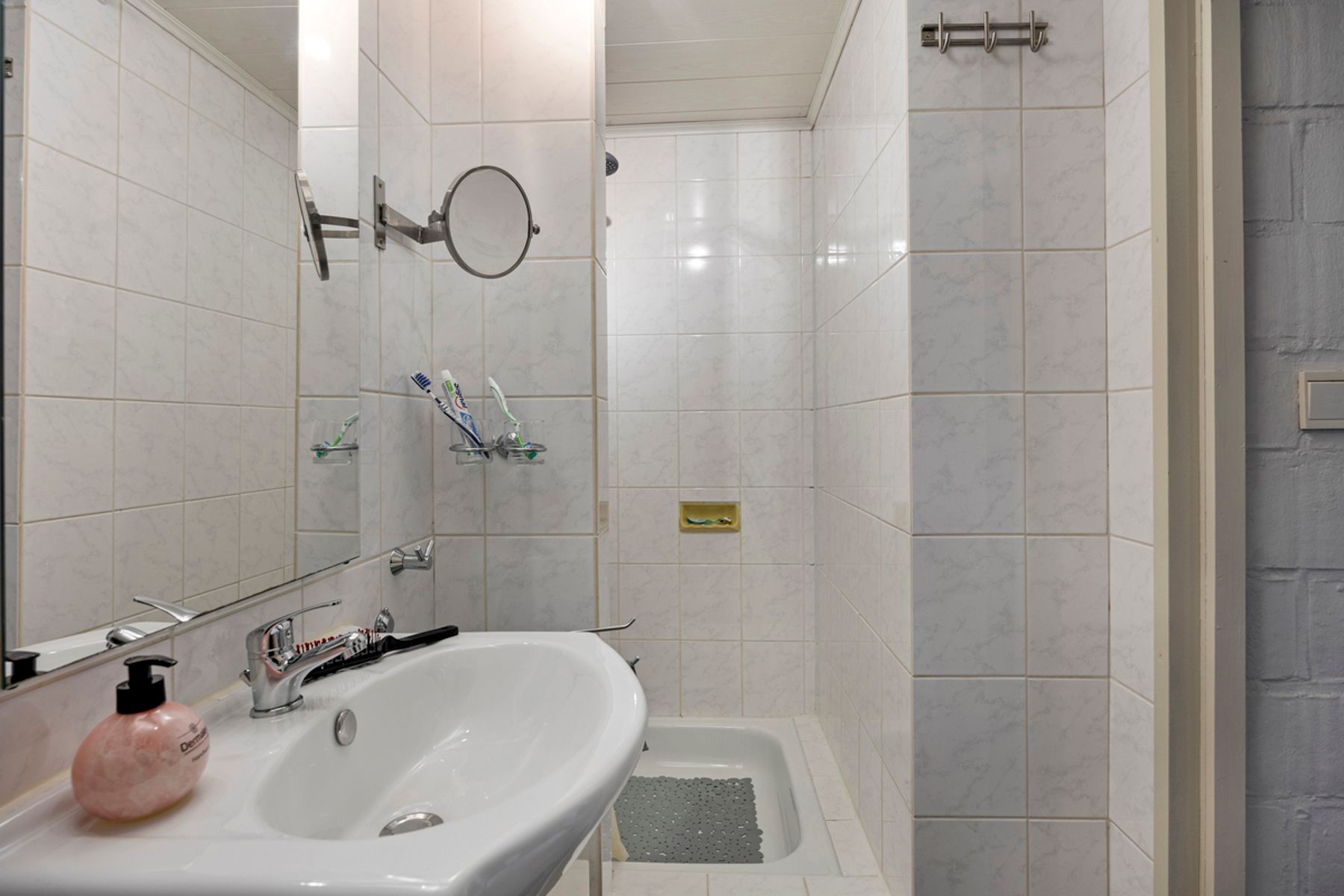 Gezellige vakantiewoning op park Hengelhoef – jouw eigen plekje in het groen foto 13