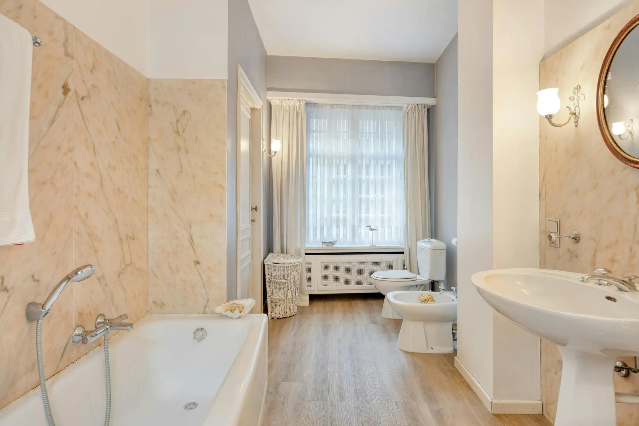 Karaktervol huis te koop in centrum Boom foto 24