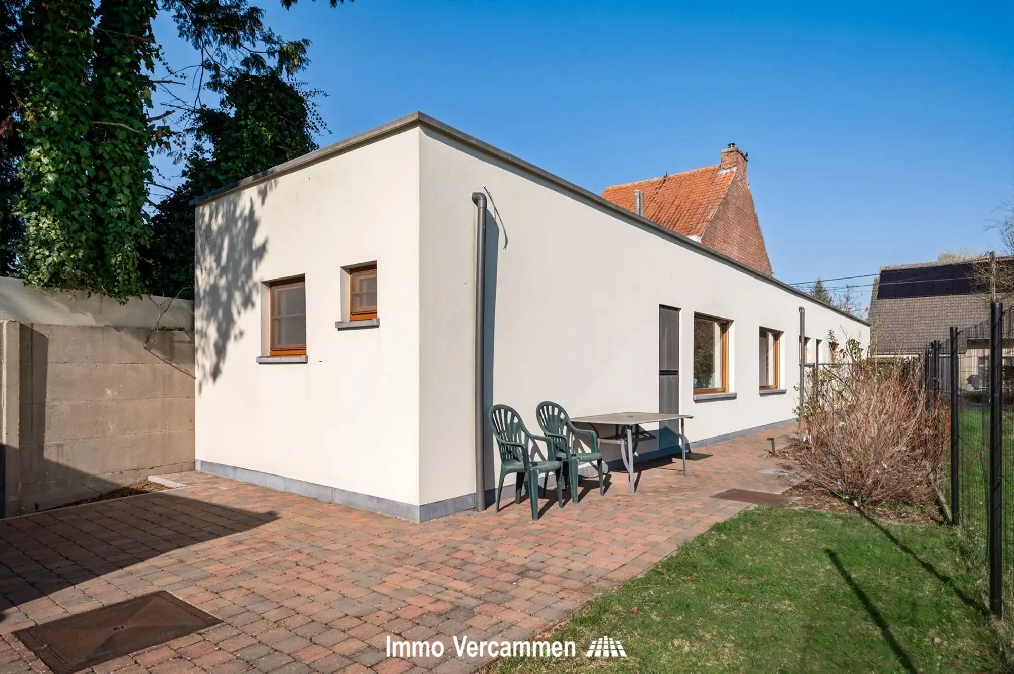Recent gemoderniseerde woning te Putte foto 8