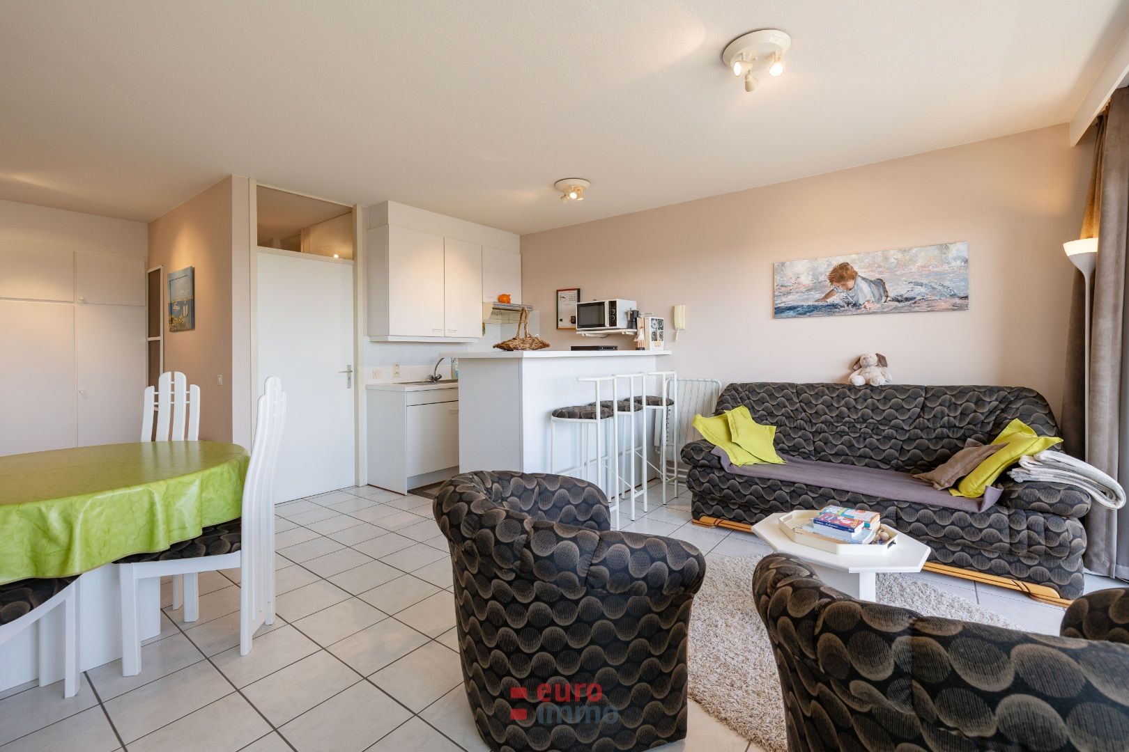 Ruime zuidgerichte studio te koop in Nieuwpoort! foto 3