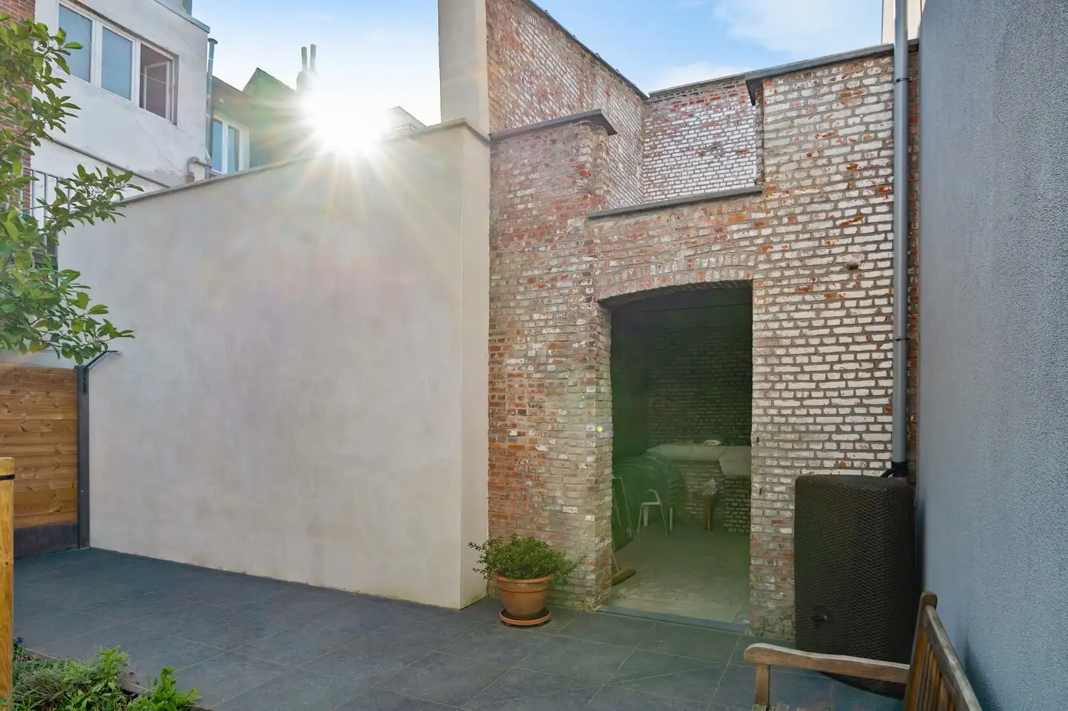 Ruime stadswoning met 4-5 slaapkamers, garage, sauna en buitenruimte! foto 29