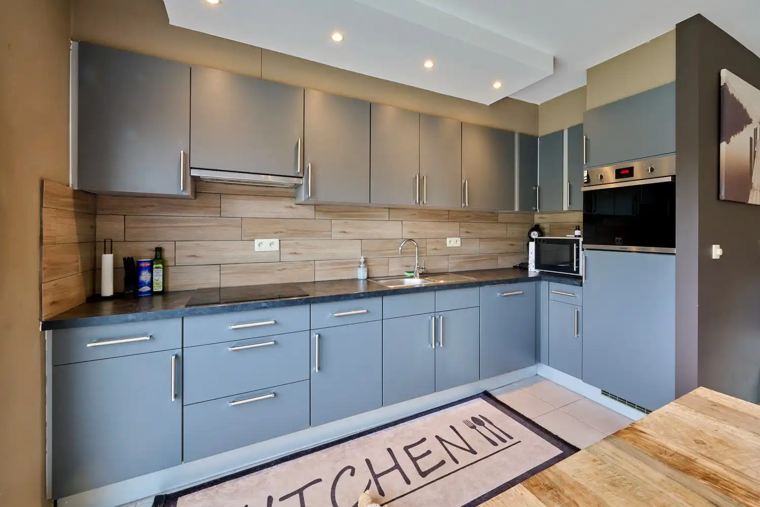 Gezellig appartement met 2 slaapkamers, terras en tuintje foto 5