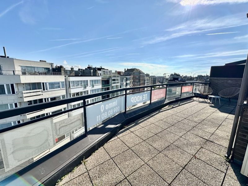 Schitterend gelegen 1 slpk penthouse met royaal dakterras foto 21