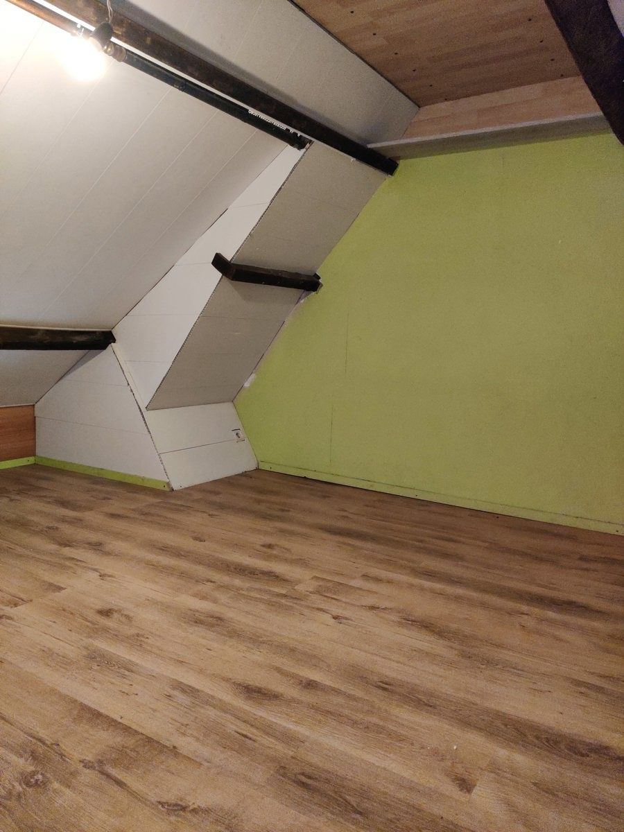 Charmante woning met magazijn  foto 11