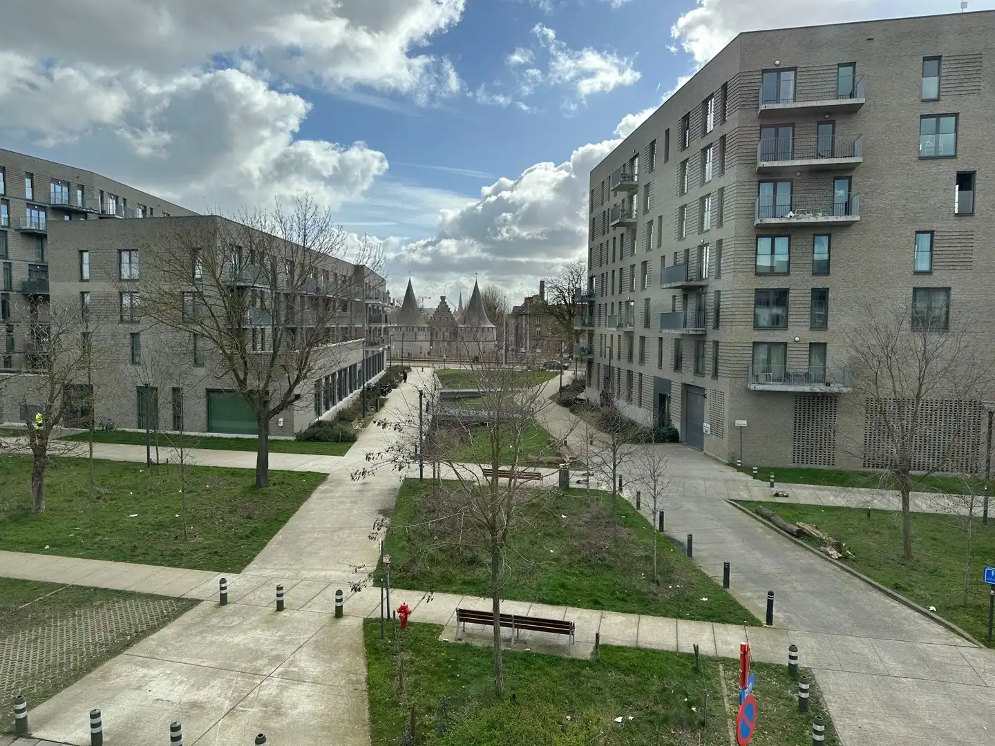 Goed gelegen belétage-rijwoning in Gent foto 22