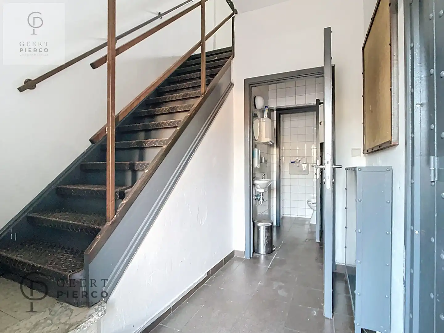 Handelspand  met woonst foto 10