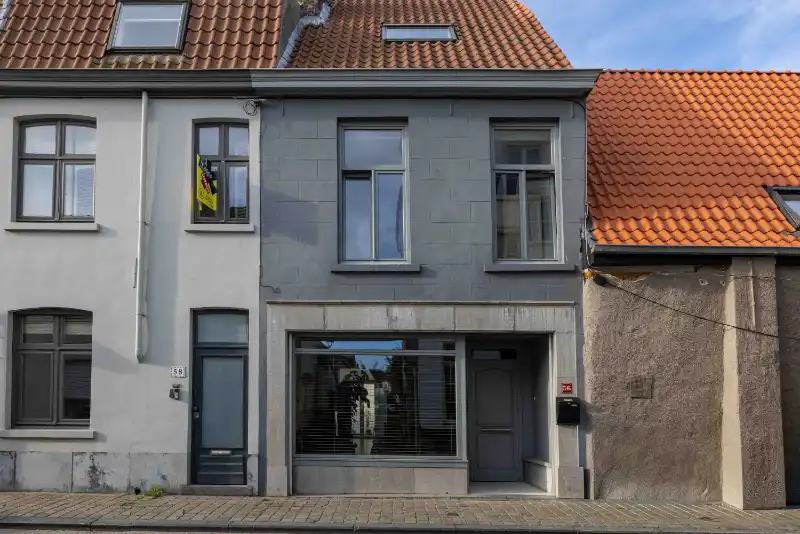Gerenoveerde 2-slaapkamerwoning met terras te koop in Brugge foto 19