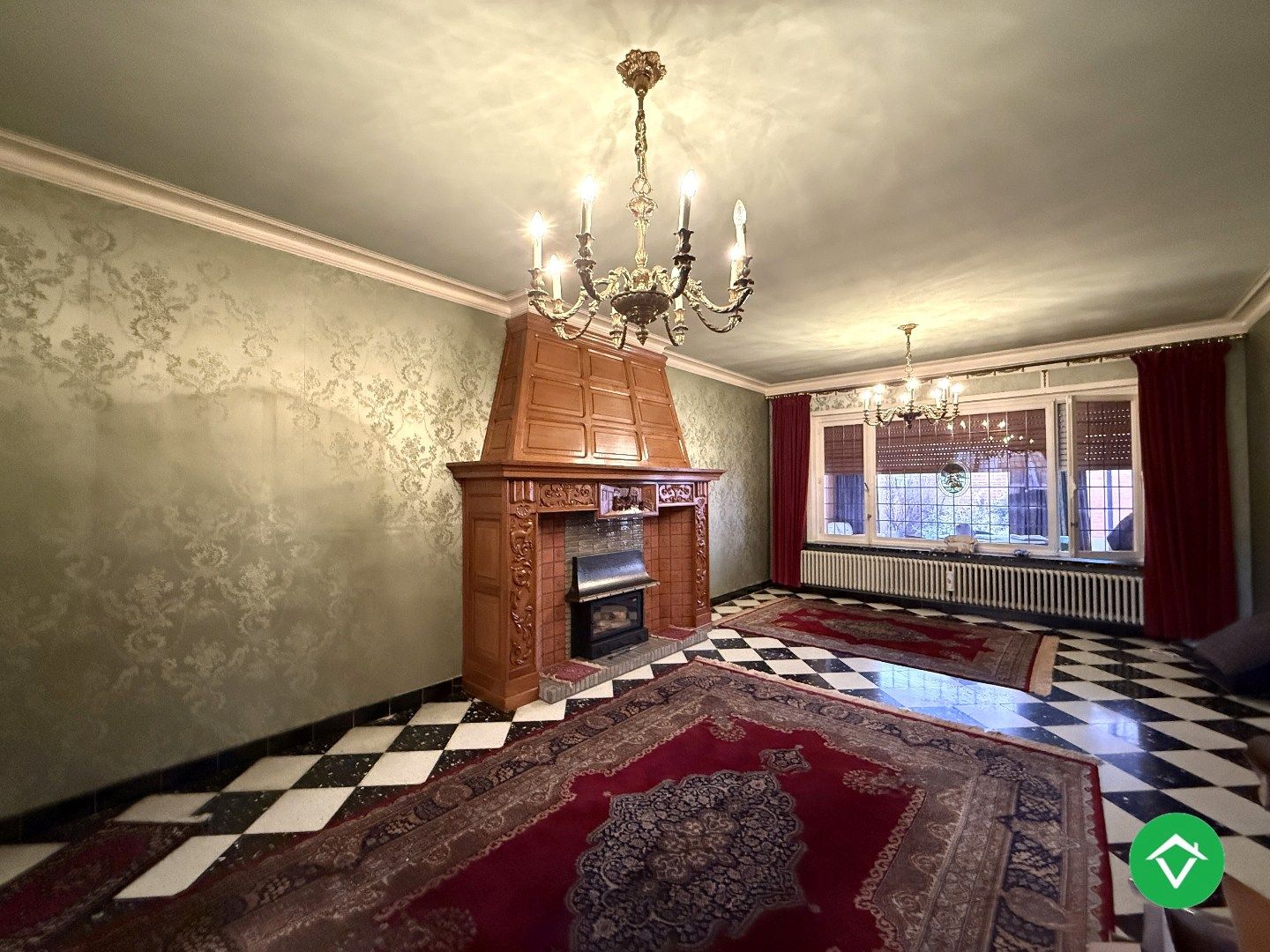 Karaktervolle, stevige woning met 4 slaapkamers, tuin en garage in centrum Roeselare foto 4