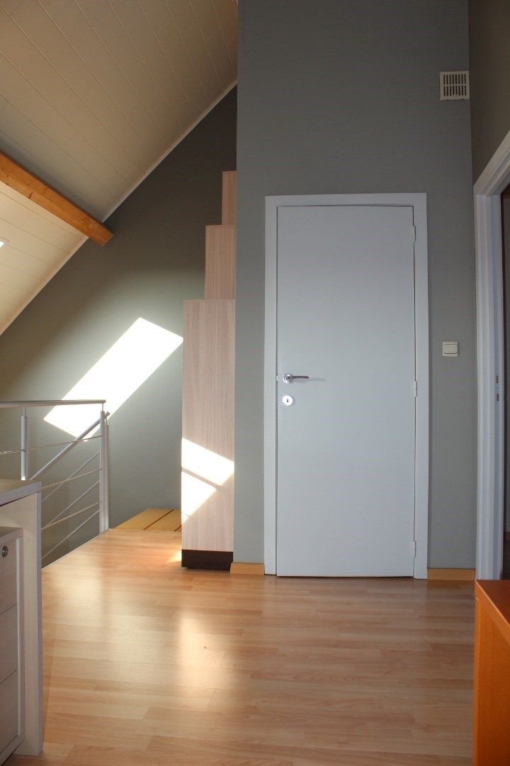 Lichtrijk duplex appartement in hartje Zonhoven (3slpk, 2badk, 2 parkings) foto 15