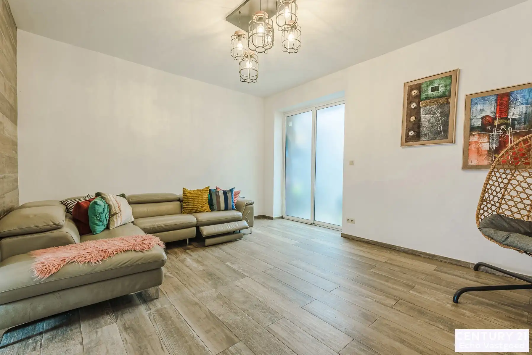 Ruime, gerenoveerde woning met 4 slpk en stadstuin foto 11