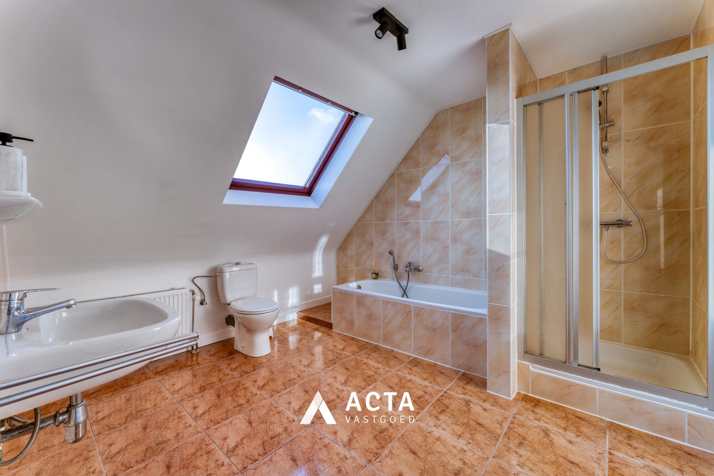 Gerenoveerde villa met gunstige EPC! foto 17