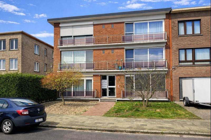 Twee slaapkamer appartement nabij het centrum van Zwijndrecht foto 9