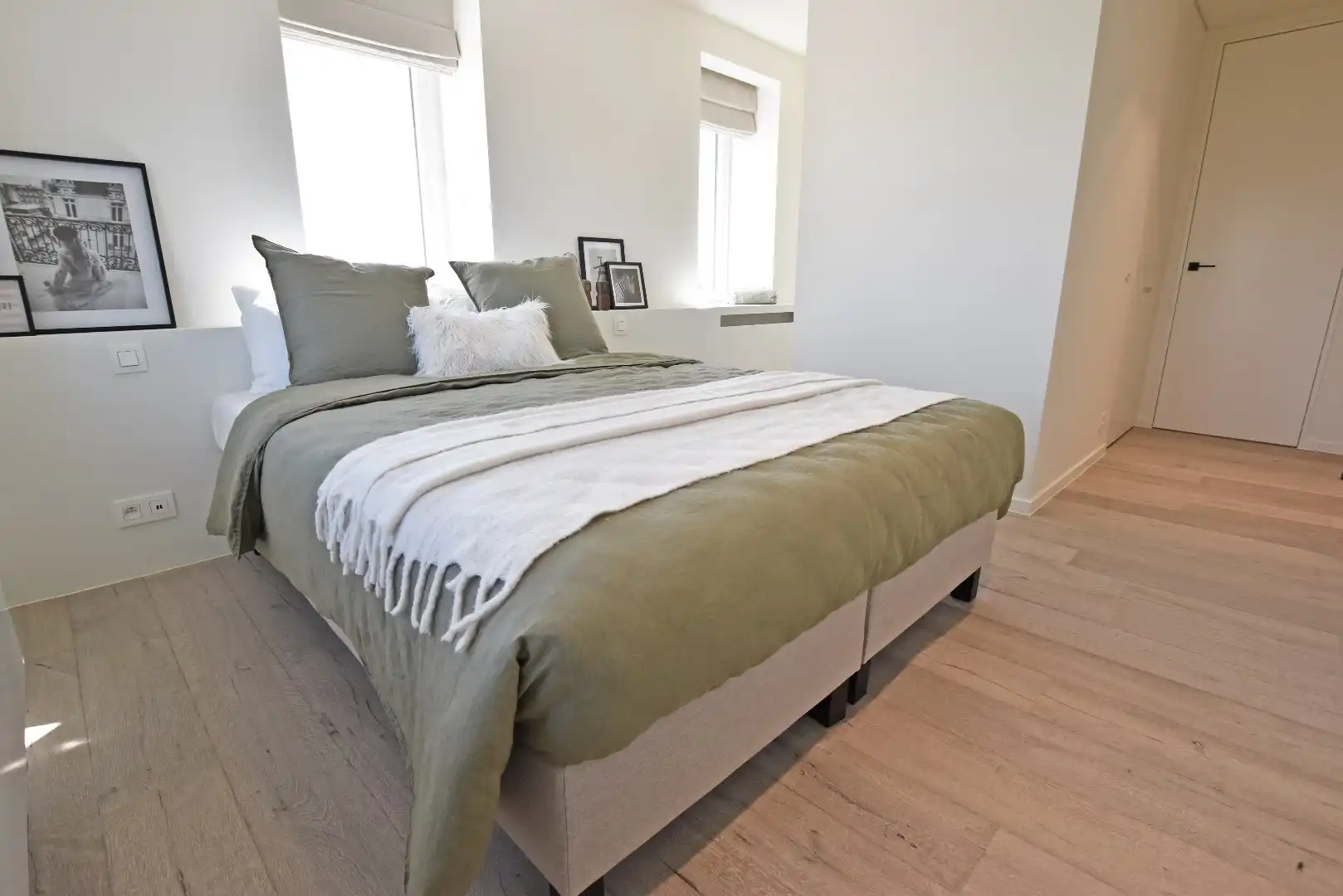 Prachtige totaalrenovatie met uitgestrekt zicht over het Zegemeer.  foto 12