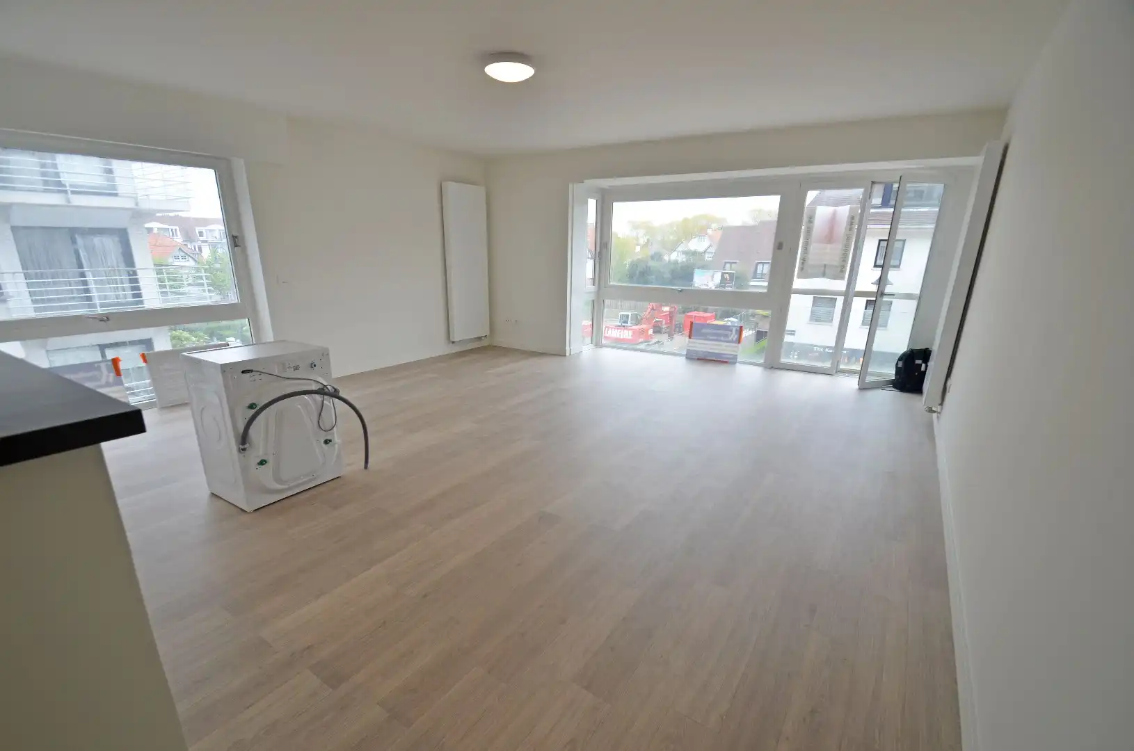 Mooi ongemeubeld appartement op een top locatie op de Kustlaan op enkele stappen van de zeedijk en het Albertplein foto 2