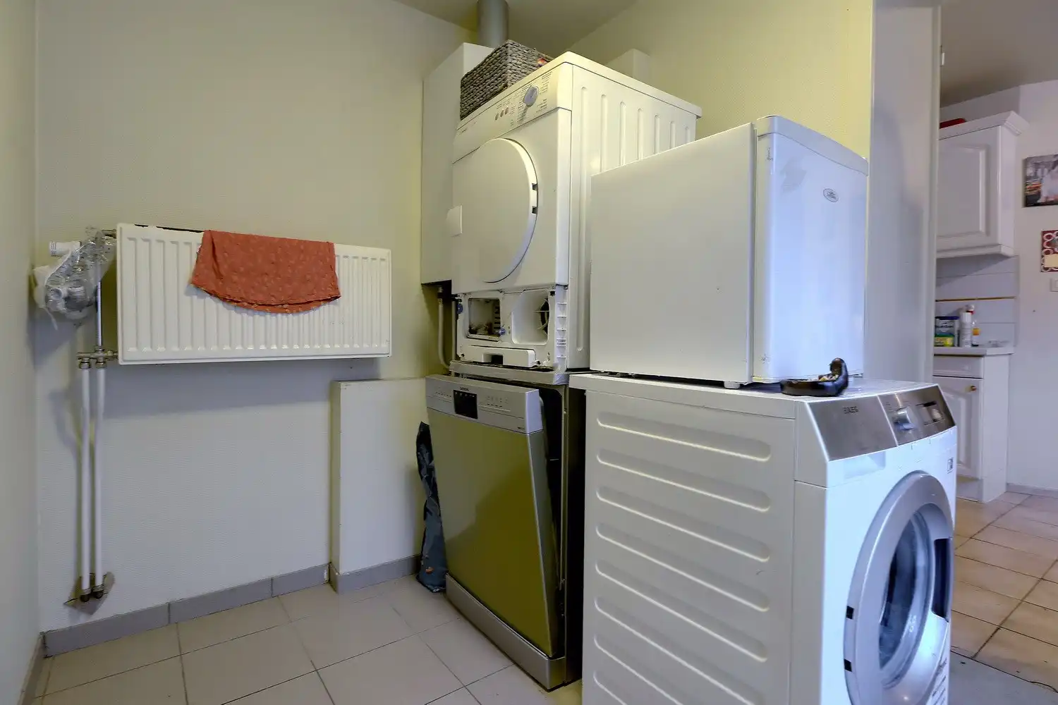 WONING TE KOOP met 3 slaapkamers op uitstekende ligging te Runkst! foto 7