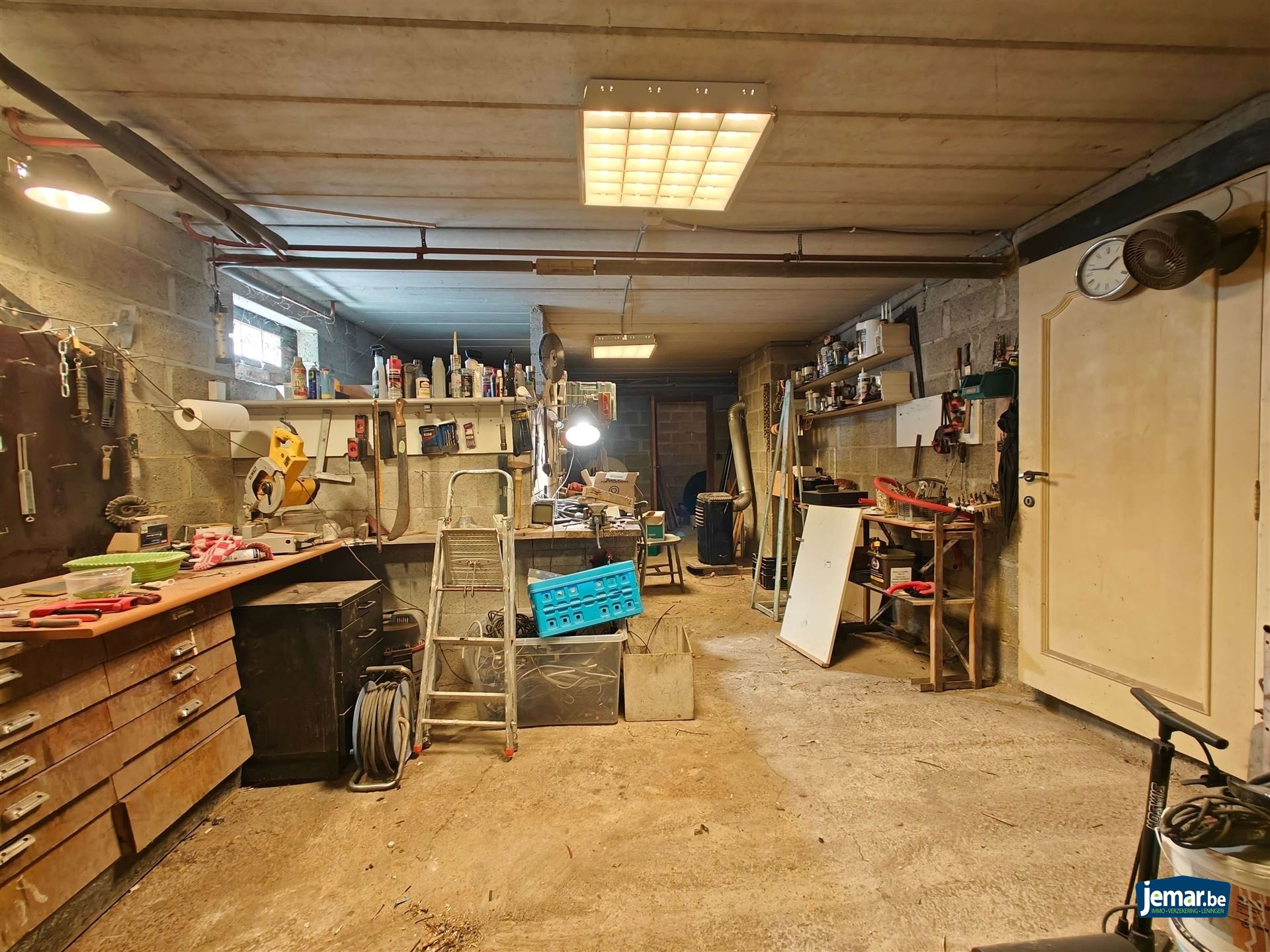 Vrijstaande bungalow woning met 3 slaapkamers en inpandige garage  foto 23