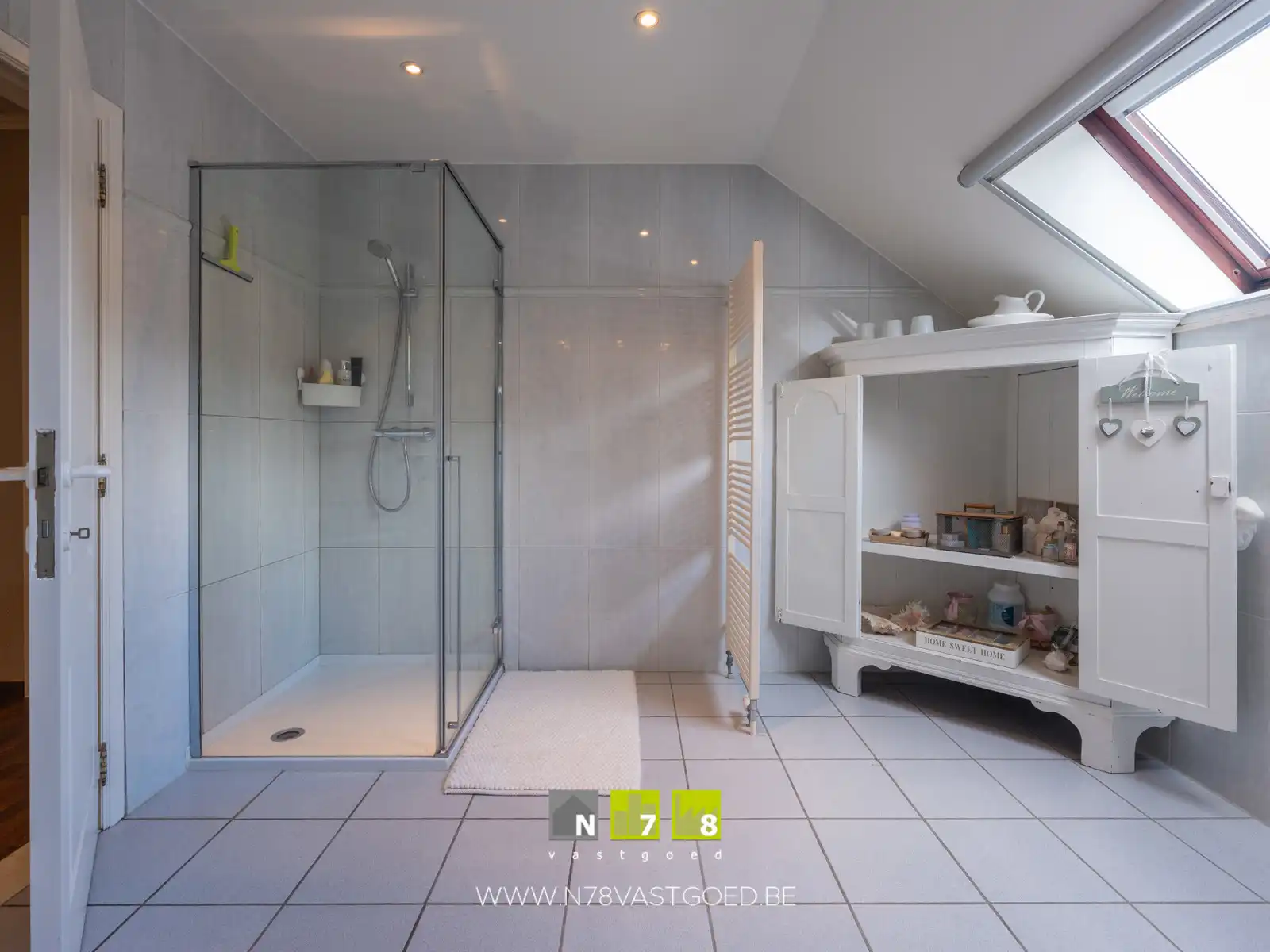 VRIJSTAANDE WONING MET EEN PRACHTIGE BUITENBELEVING foto 26