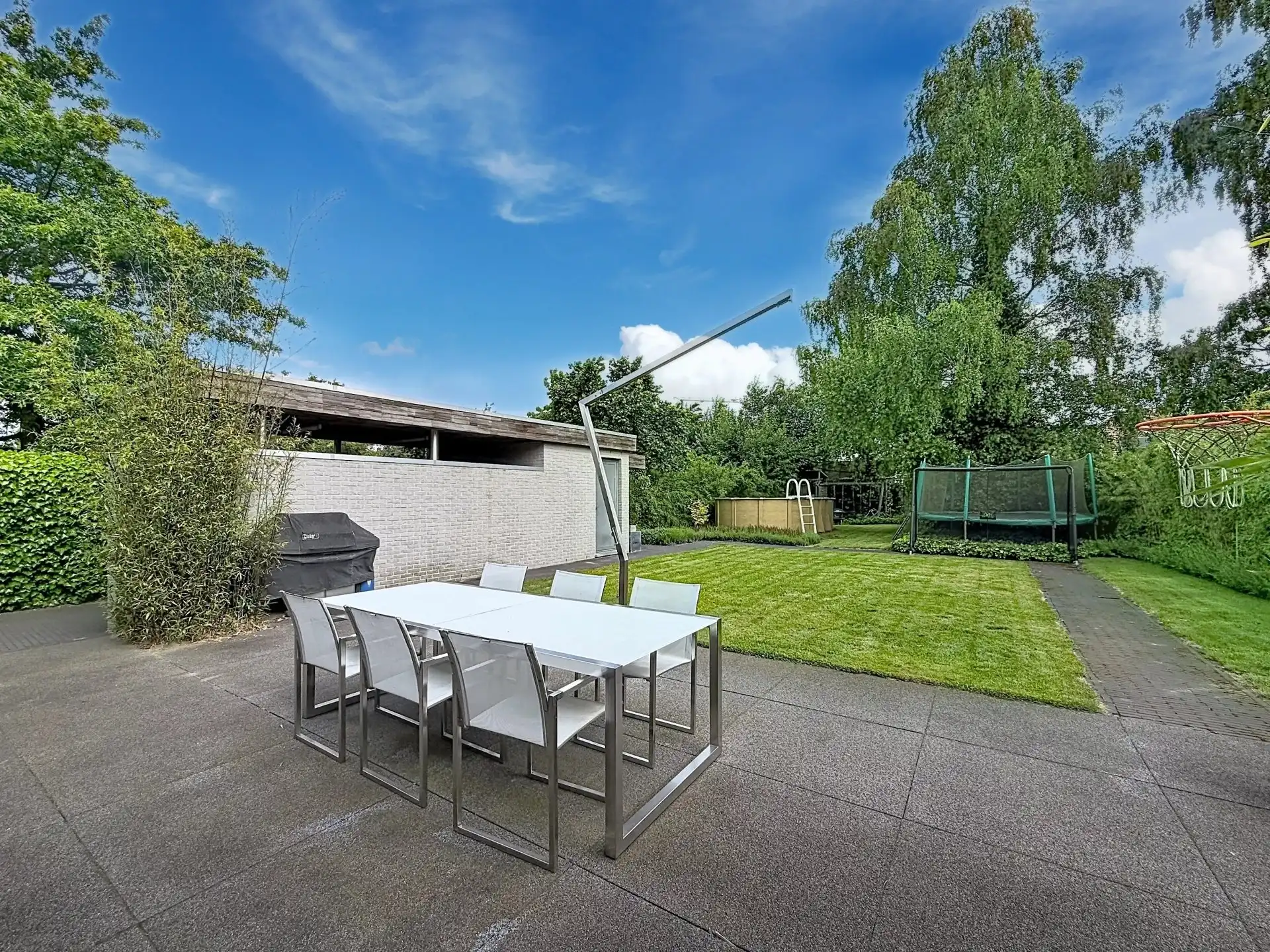 Moderne woning met 3 slaapkamers en praktijk of kantoorruimte op mooi perceel foto 34