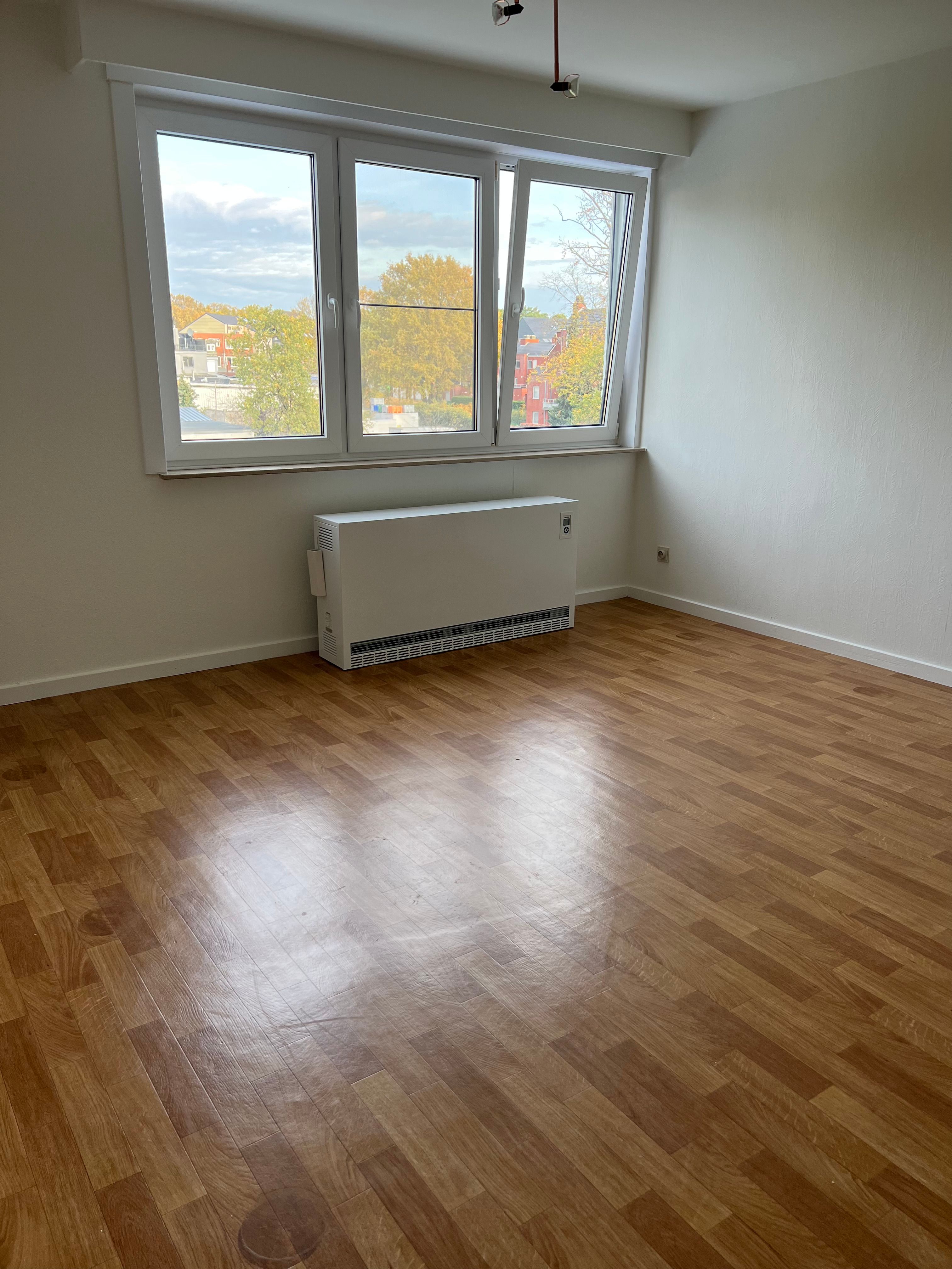 Zwartberg, Minderbroedersstraat 21 bus 3 – Appartement met 1 slaapkamer en bureau- of hobbyruimte foto 5