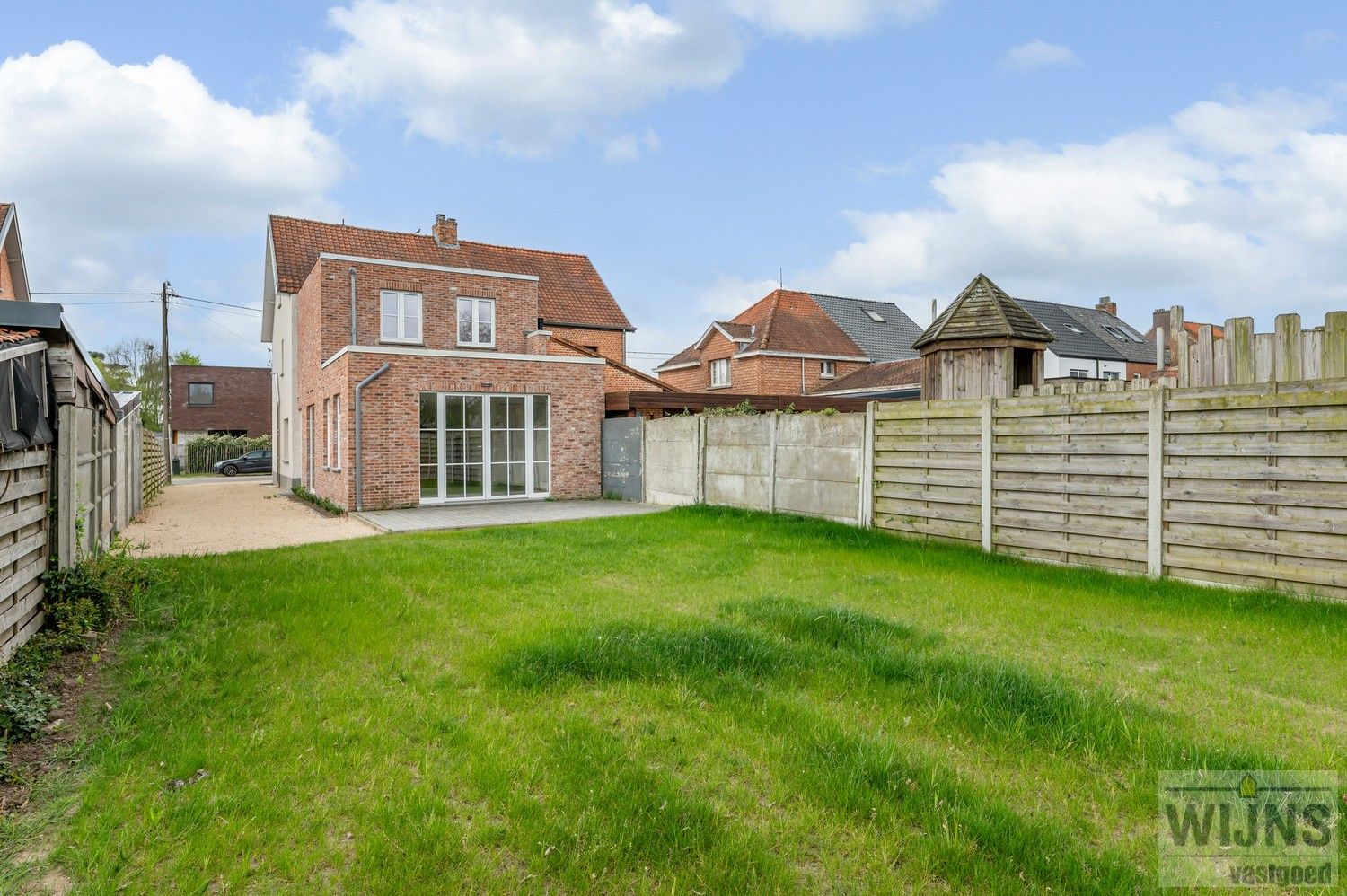 Prachtig gerenoveerde woning met 3 slpkm foto 30