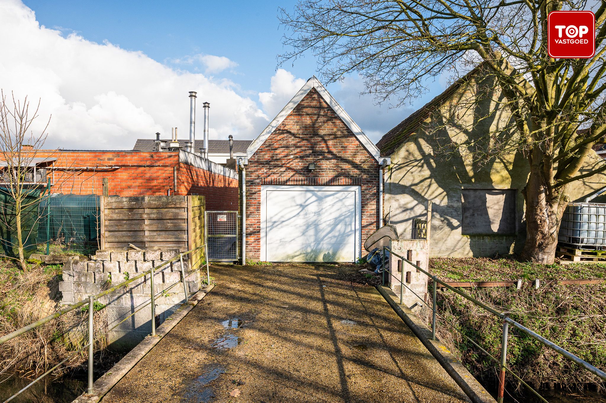 Woning met 3 slaapkamers en garage met aparte toegang.  foto 20