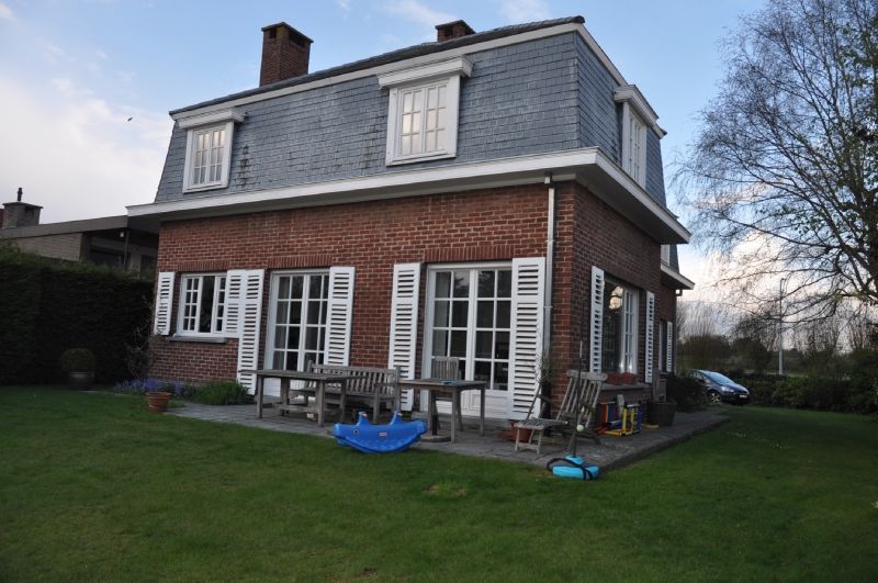 Rustig gelegen villa in residentiële wijk vlakbij de Schaapsdreef op 1.800m². foto 2