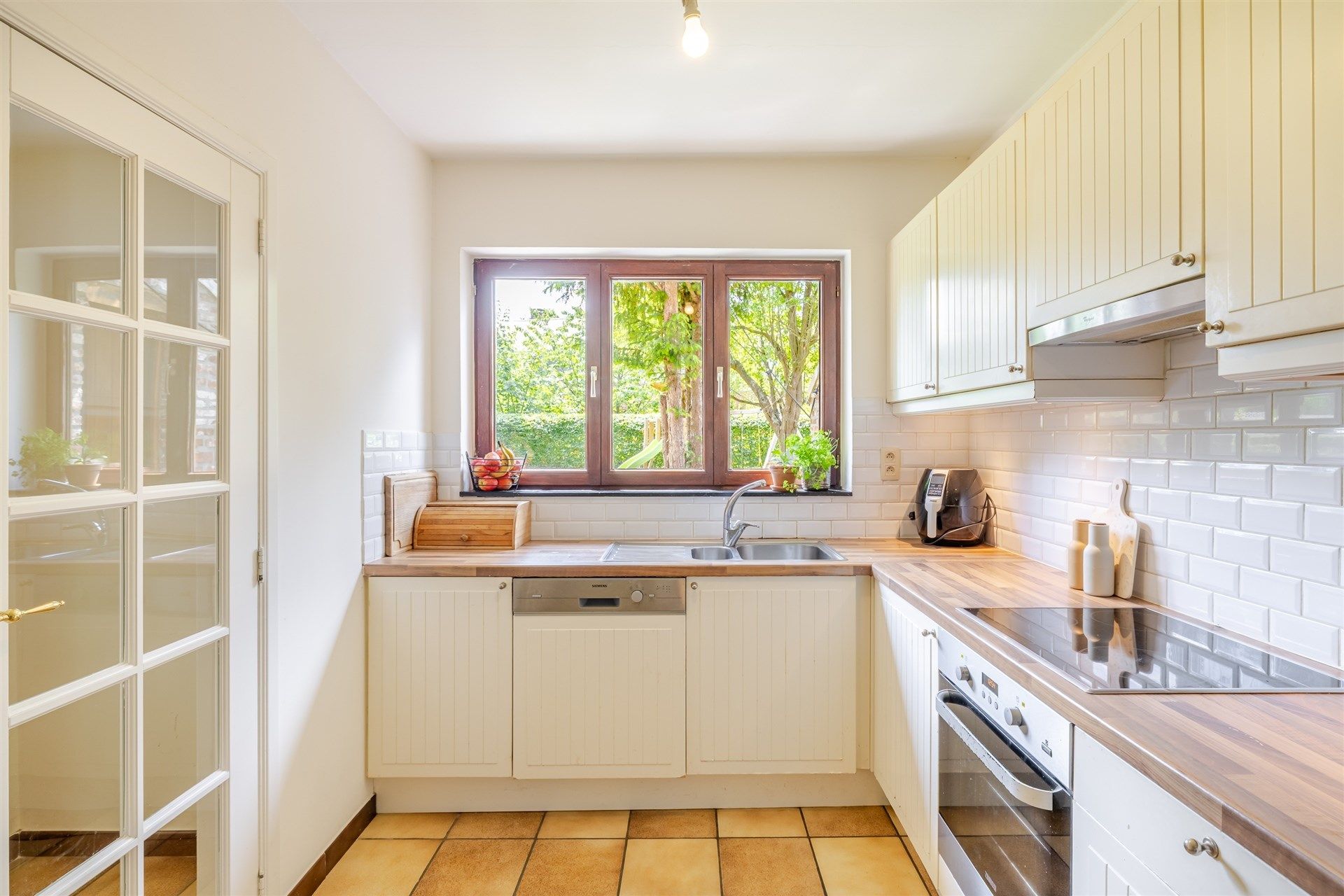 Charmante woning met 3 slks en zonnige tuin op topligging foto 9