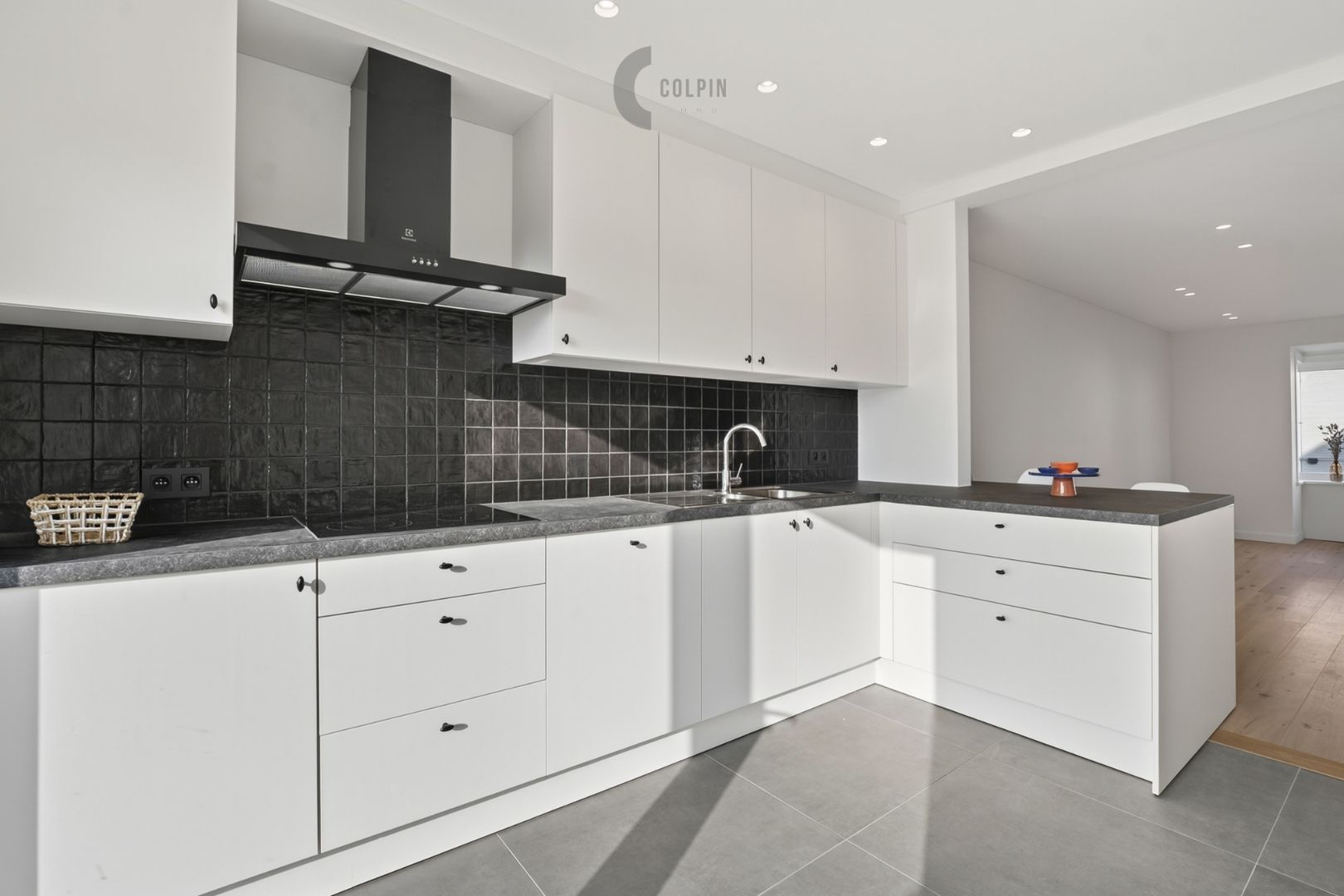 Luxueus gerenoveerd & ruim appartement (107 m2) foto 7