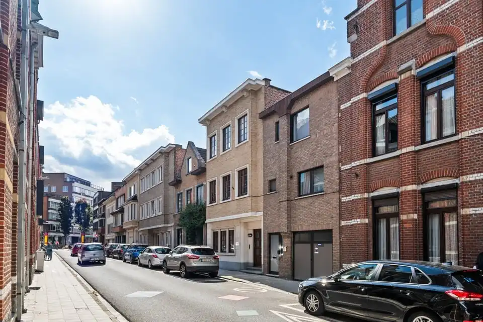 HERENWOPNING OP TOPLOCATIE IN SINT-TRUIDEN foto 2