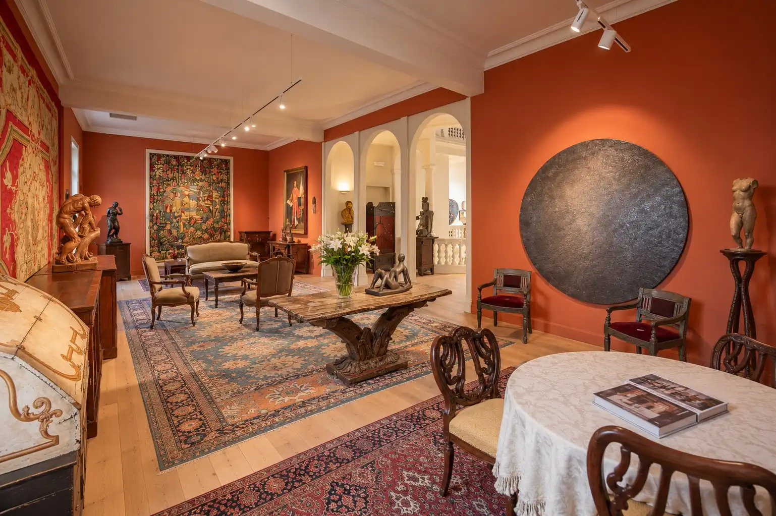 IMPOSANT KARAKTERVOL NEOCLASSICISTISCH HERENHUIS foto 6