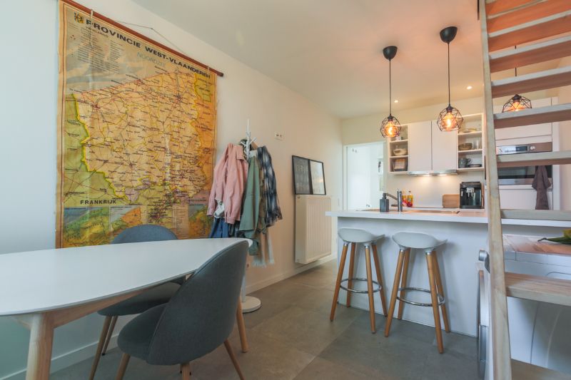 Op en top ingericht, volledig gerenoveerd beluikhuisje. Energielabel B, elektriciteit  goedgekeurd, zonnepanelen... foto 2