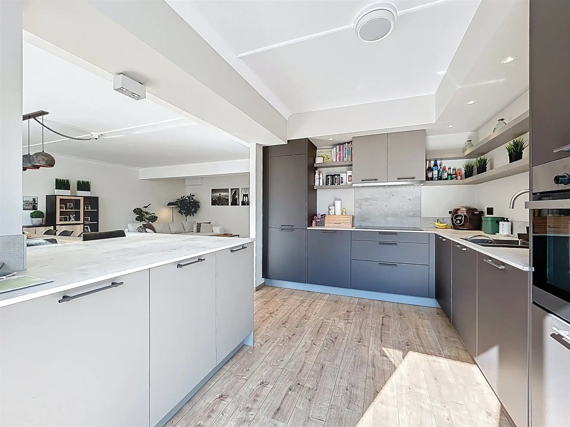 energiezuinig 3 slaapkamer appartement met terras op toplocatie foto 4