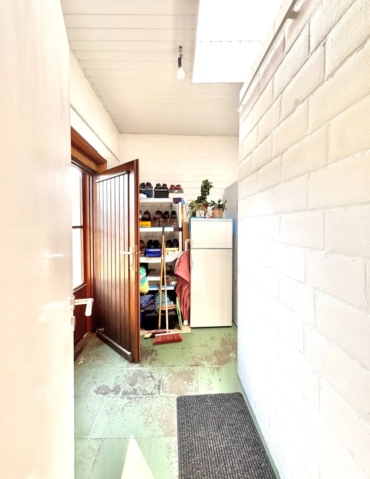 2 WONINGEN | TUIN | 5 SLAAPKAMERS | GARAGES | 1.121 M² foto 17
