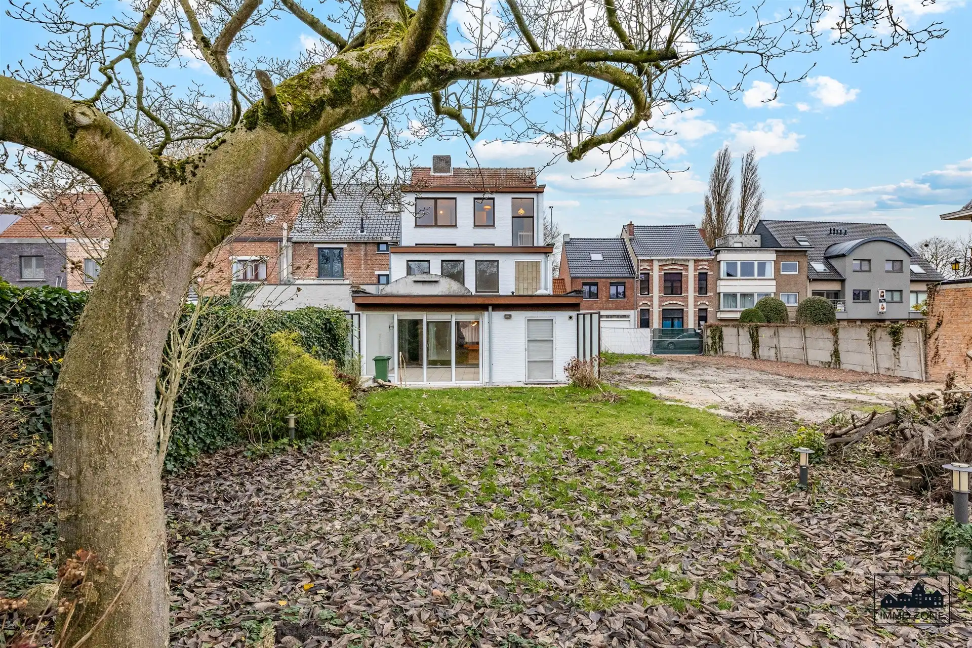 Ruime renovatiewoning met 5 slaapkamers en grote tuin foto 23