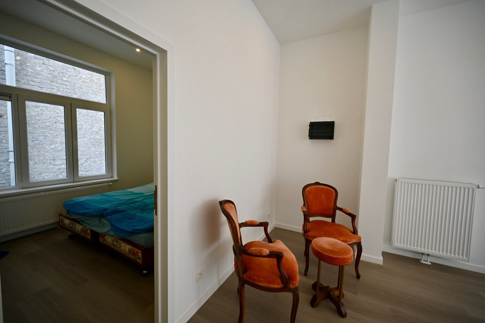 KNAP GERENOVEERD APPARTEMENT OP TOPLIGGING CENTRUM OOSTENDE foto 3