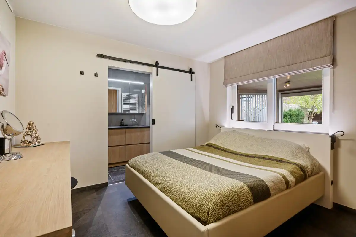 Thuiskomen in alle rust - charmante woning met 4 slaapkamers op 645 m² in doodlopende straat. foto 11