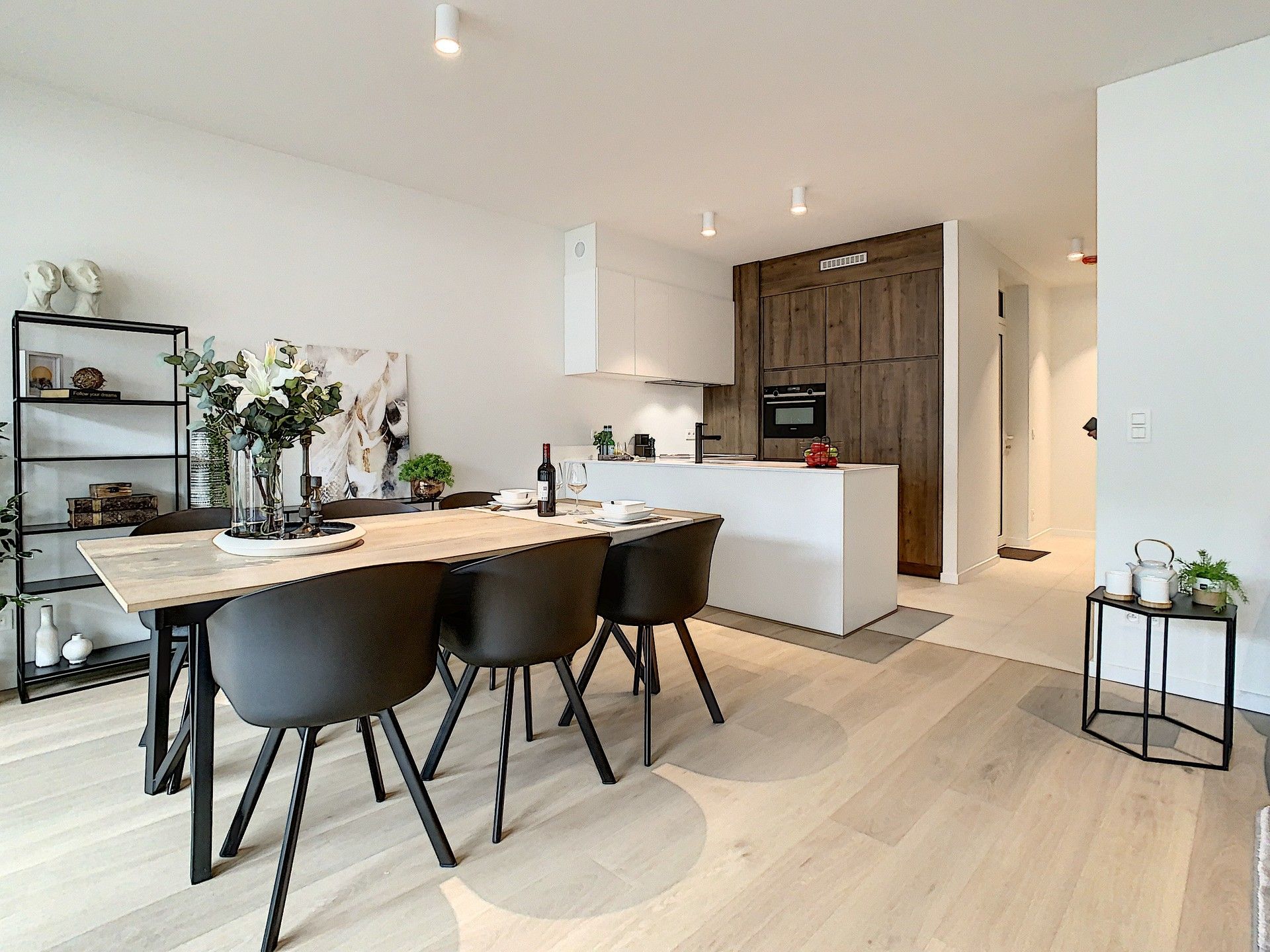 Gelijkvloers nieuwbouw appartement met terras van 18 m² en 2 slaapkamers in prestieuse residentie Refuga in hartje Hasselt. foto 13