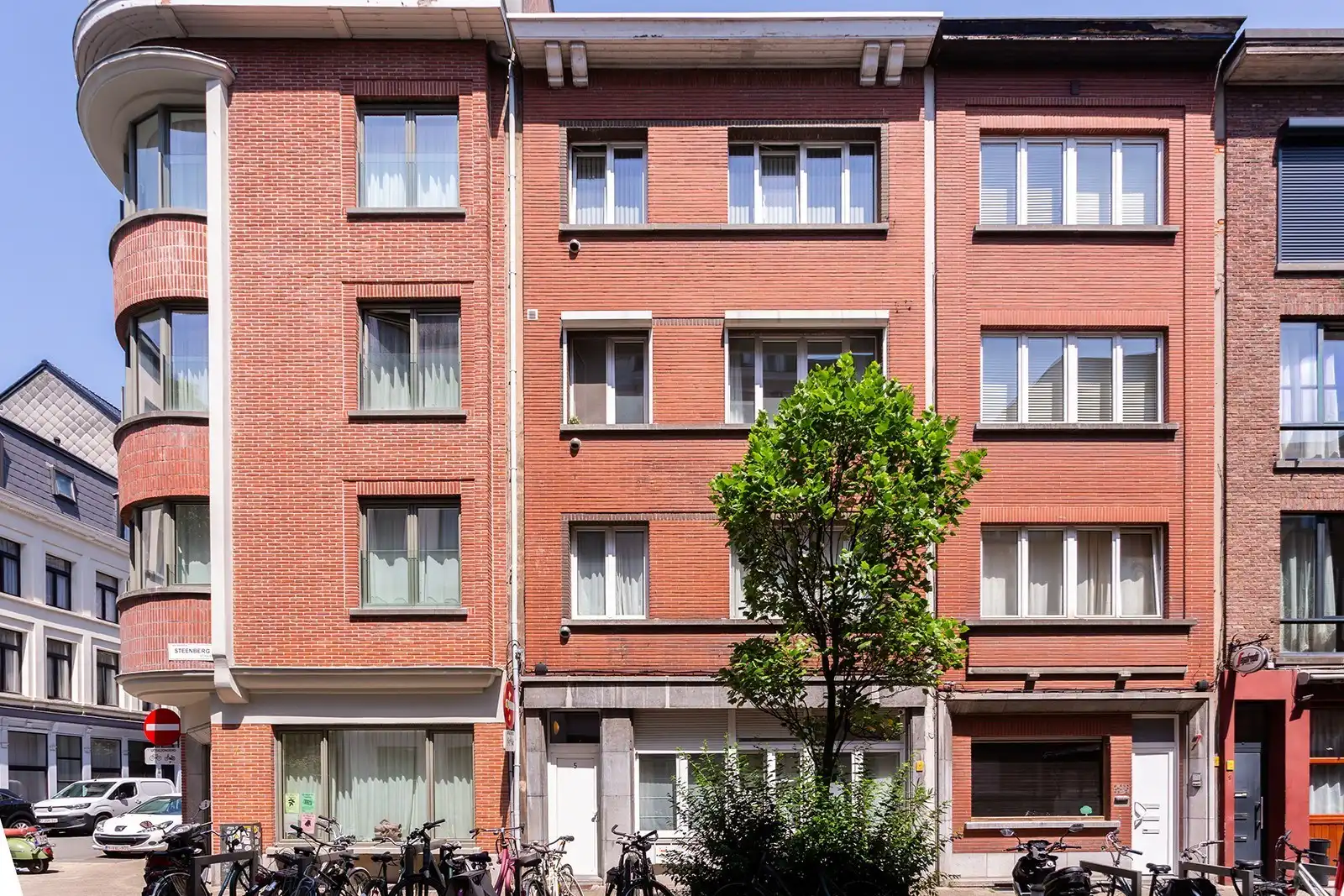 Wonen in het hart van de Sint-Andrieswijk foto 10
