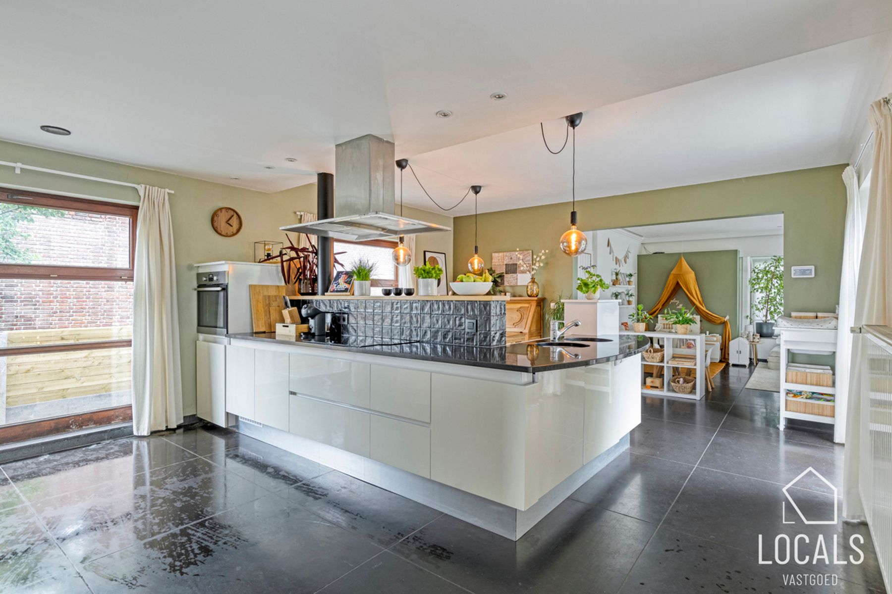 Gemoderniseerde open bebouwing met prachtig verzicht foto 10