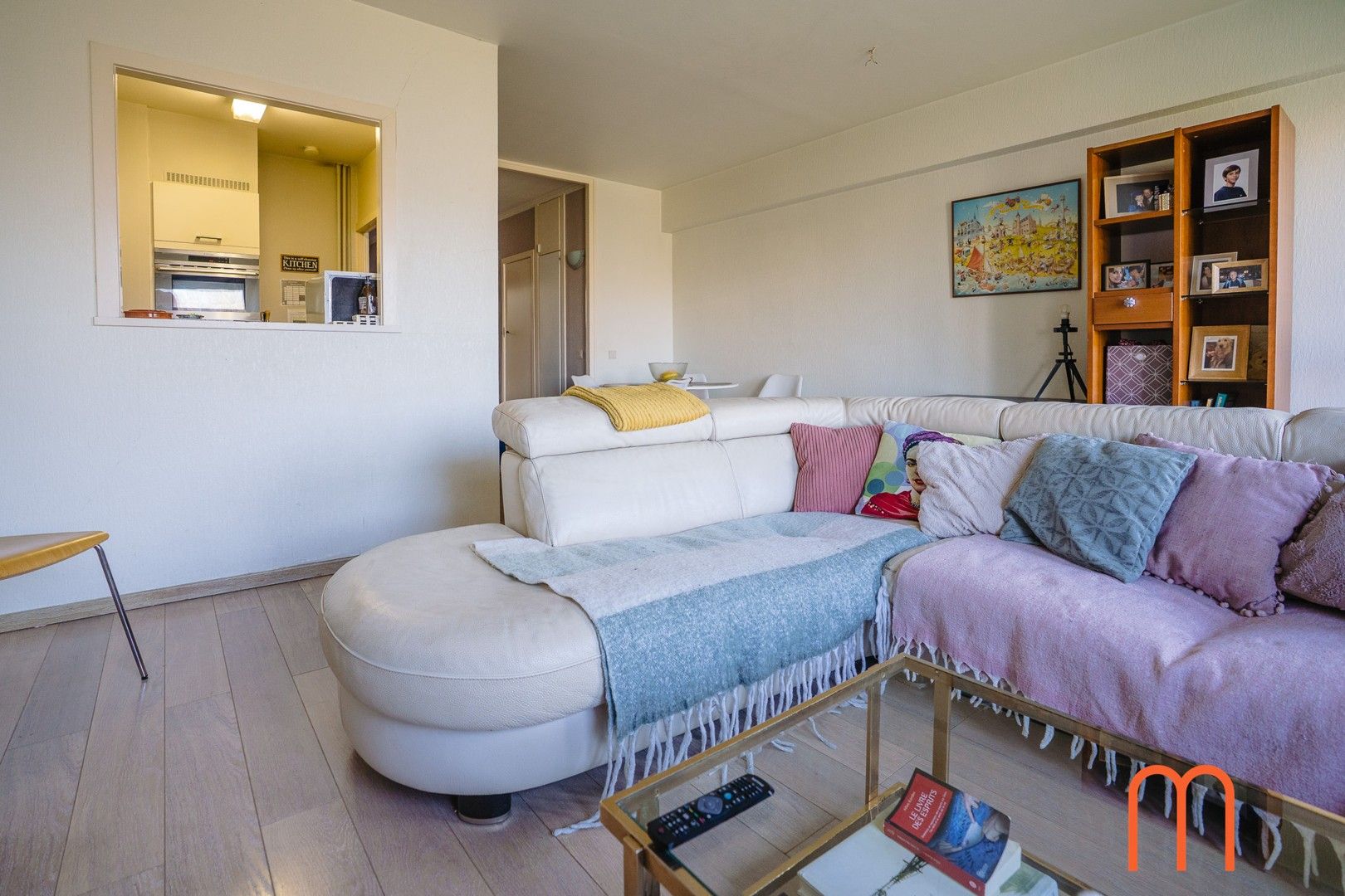 Op te frissen appartement gelegen aan het prachtige Prinses Clementinaplein in Oostende. foto 5
