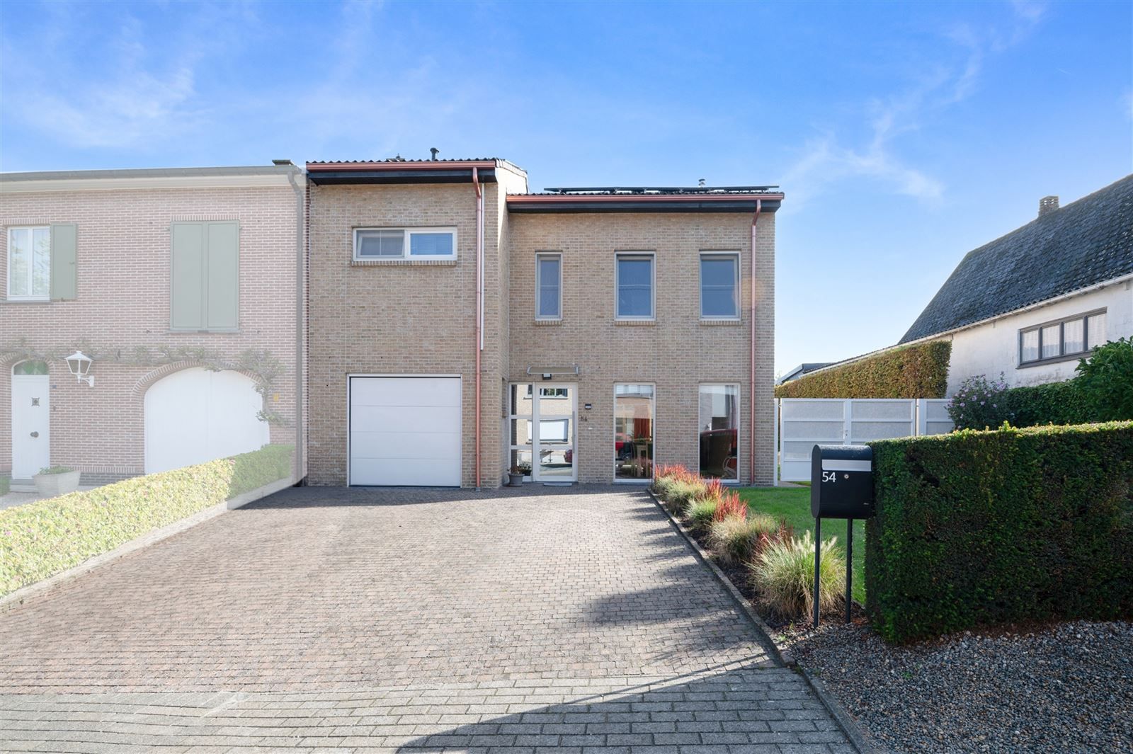 OPTIE foto {{pictureIndex}}