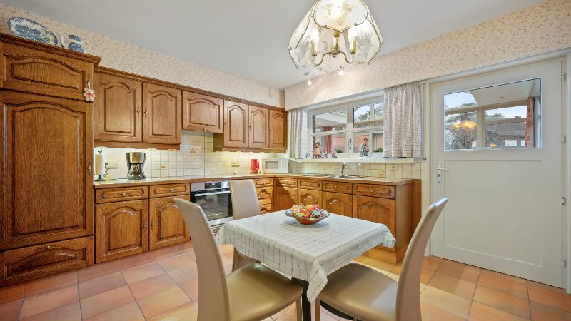 Landhuis van 278m² op 12 are nabij het centrum foto 11