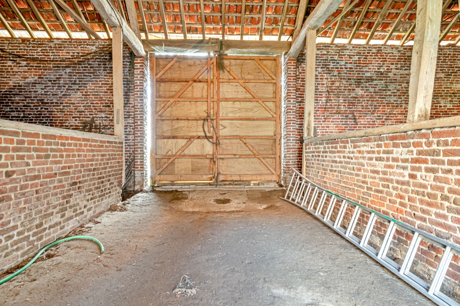 Hoeve + boomgaarden voor Para-agrarisch gebruik! foto 16