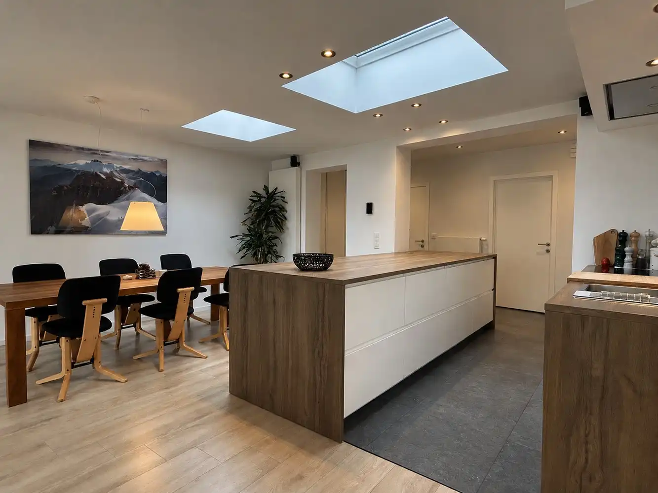 Stijlvolle en volledig gerenoveerde woning met gezellige tuin op toplocatie aan de Leuvense ring! foto 6