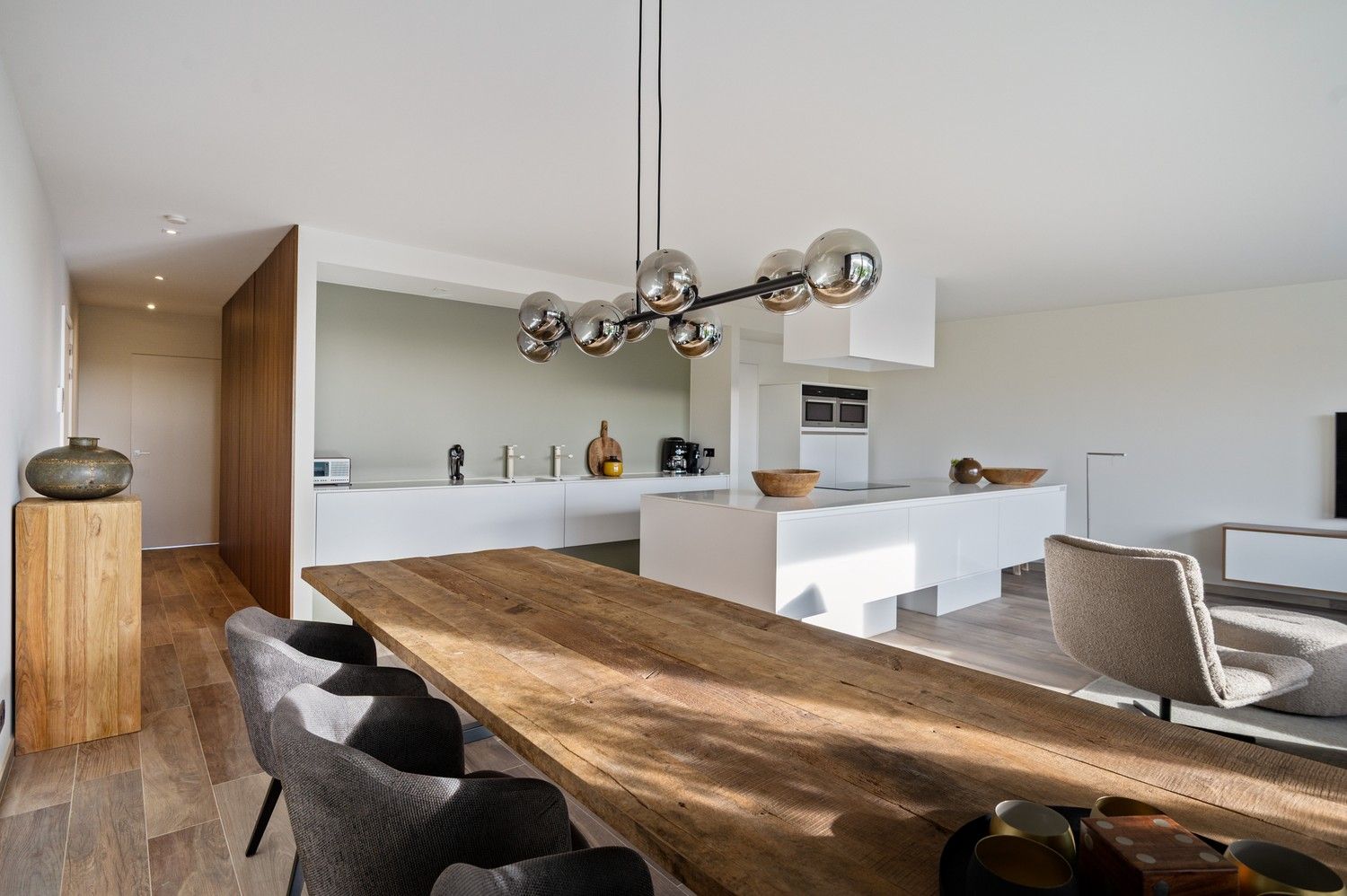 Luxe appartement met 3 slaapkamers en 2 terrassen te Schoten! foto 3