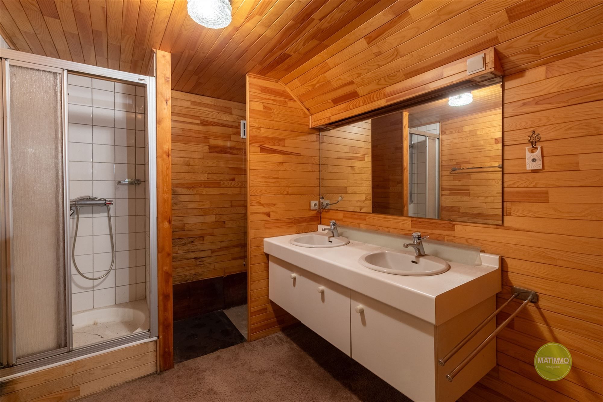 Halfopen woning met 5 slaapkamers in bosrijke omgeving  foto 23