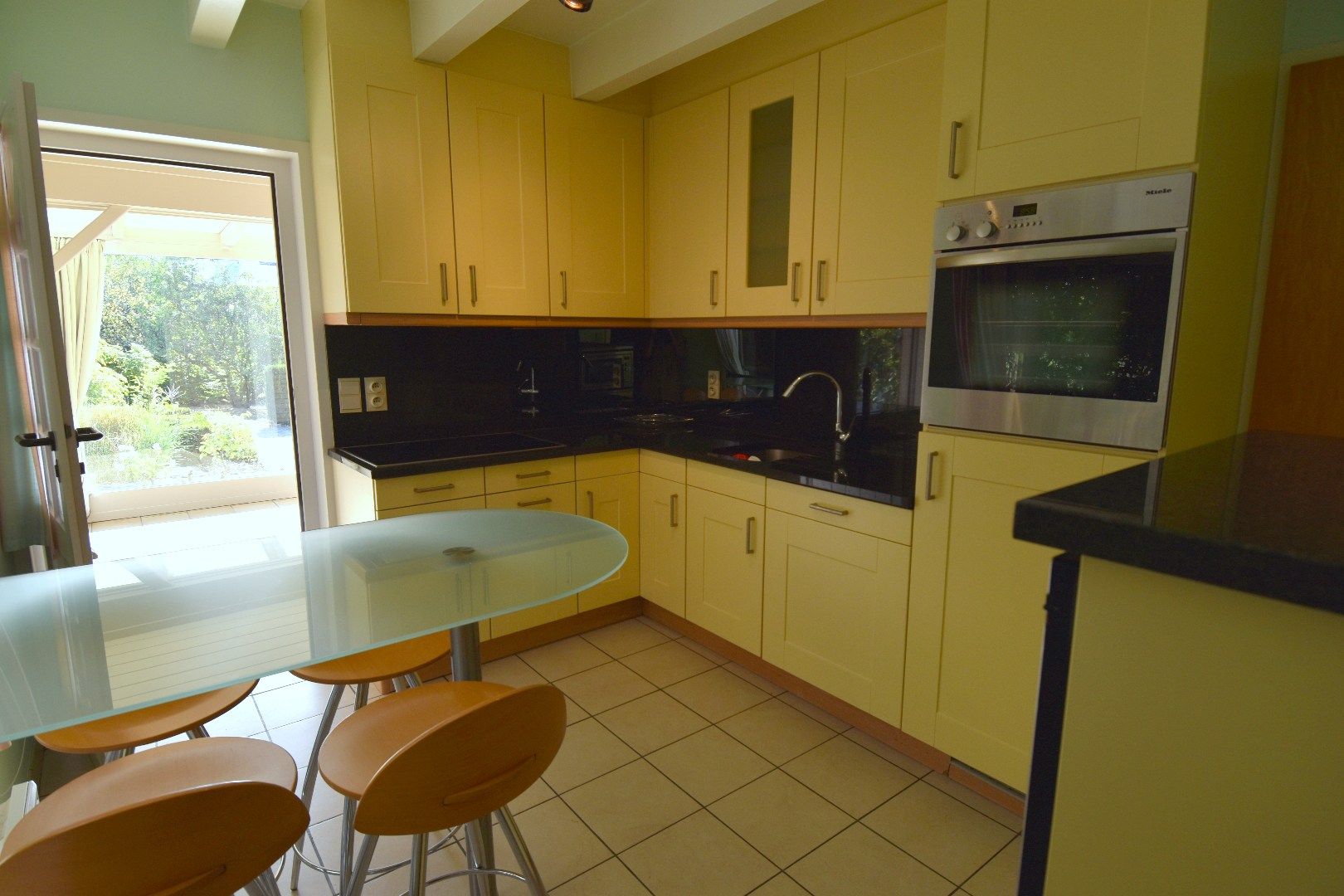 Charmante woning met 3 slaapkamers met een rustige ligging te Aalbeke foto 6