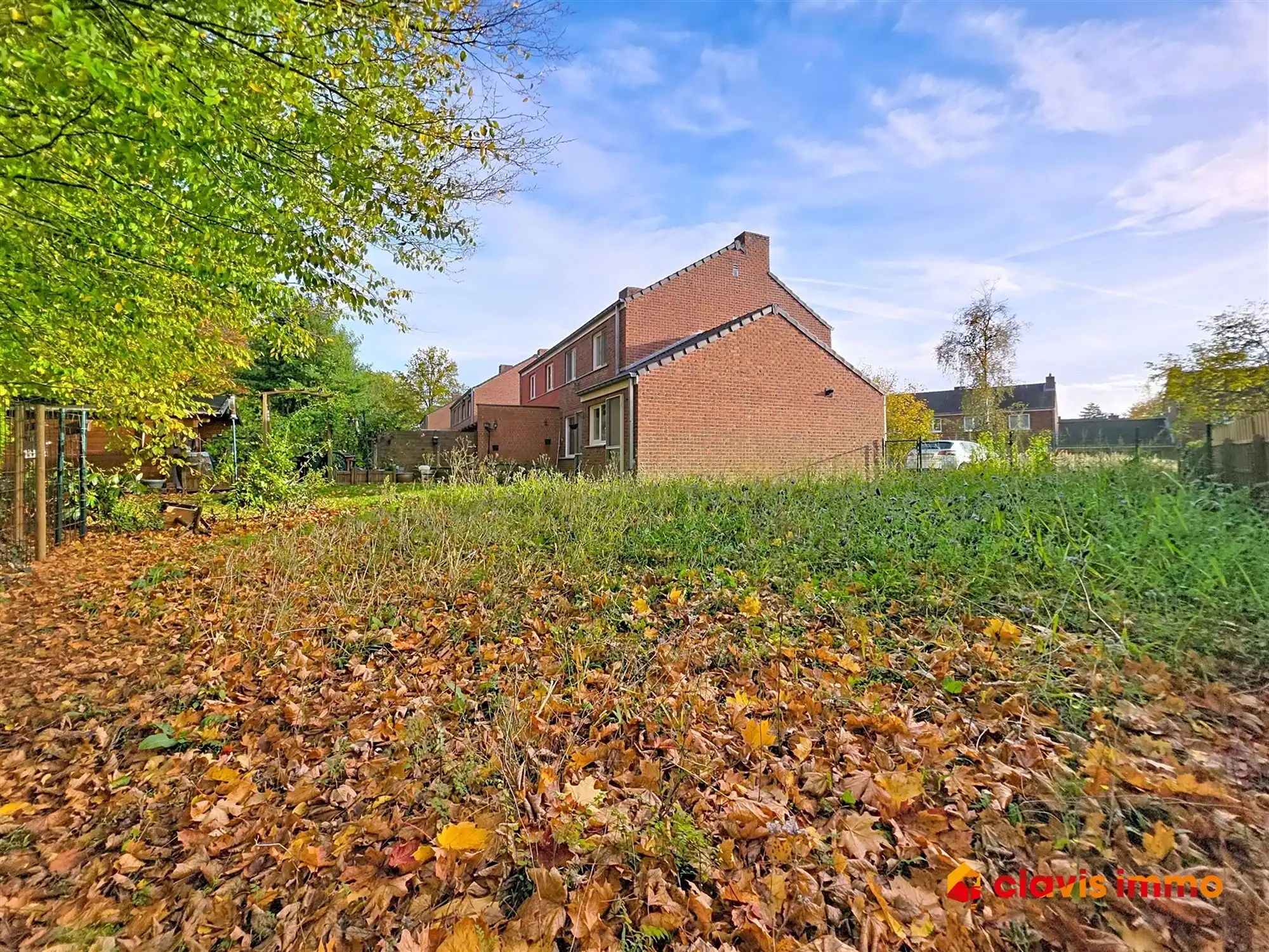 Hoofdfoto van de publicatie: Halfopen-bebouwing in een rustige buurt