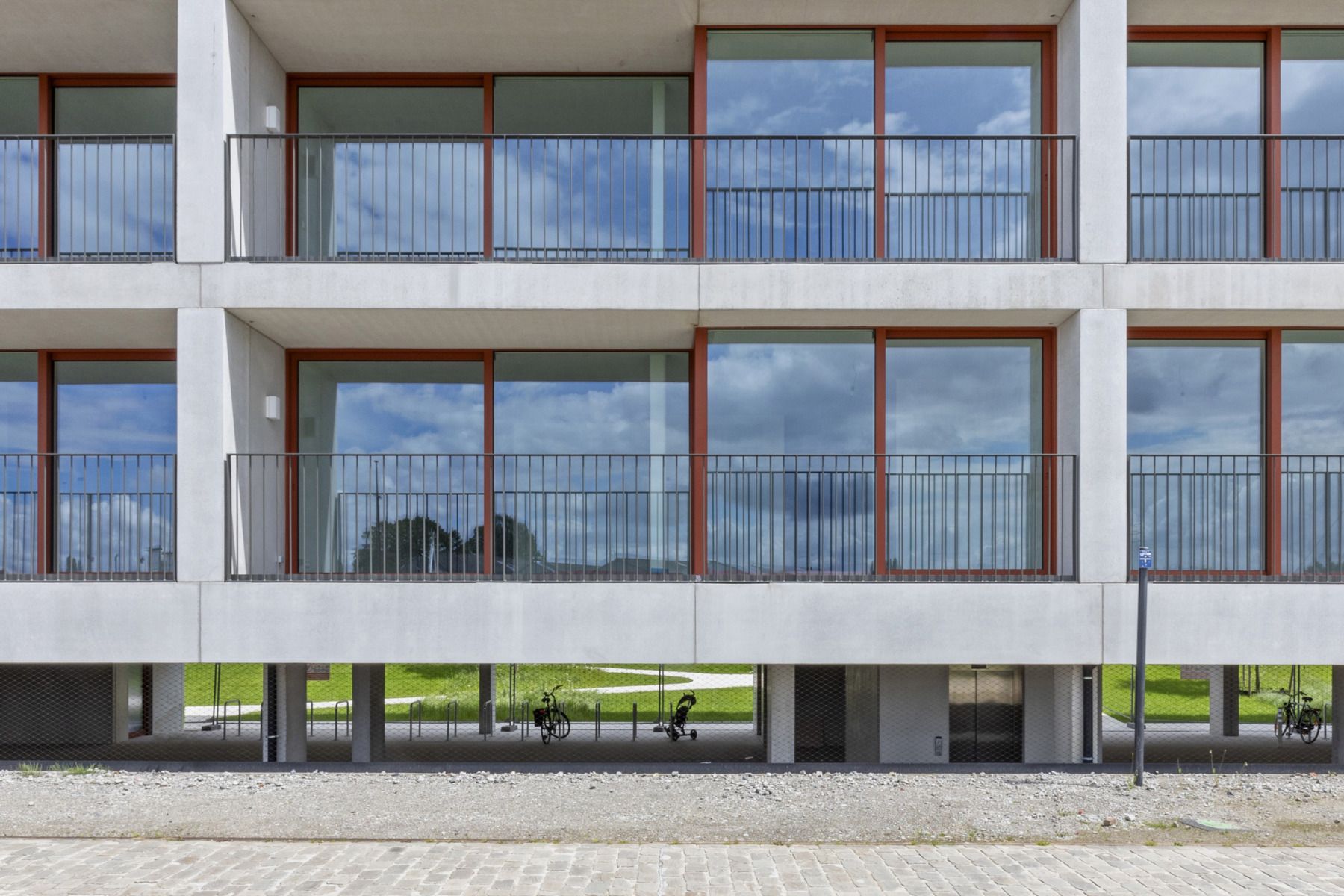 Instapklare appartementen te koop aan het water foto 2